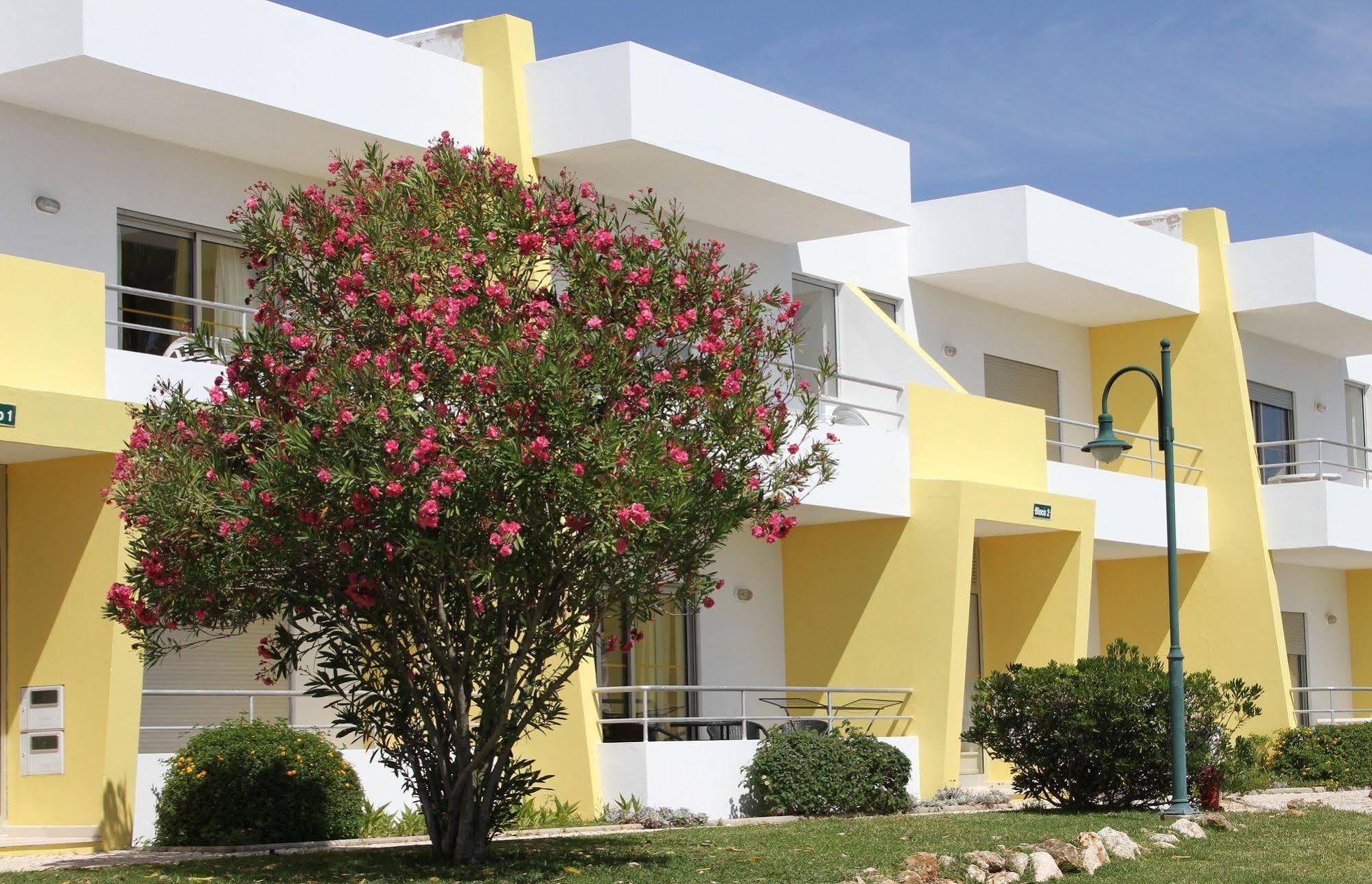 Apartamentos Santa Teresinha Alvor Exterior foto